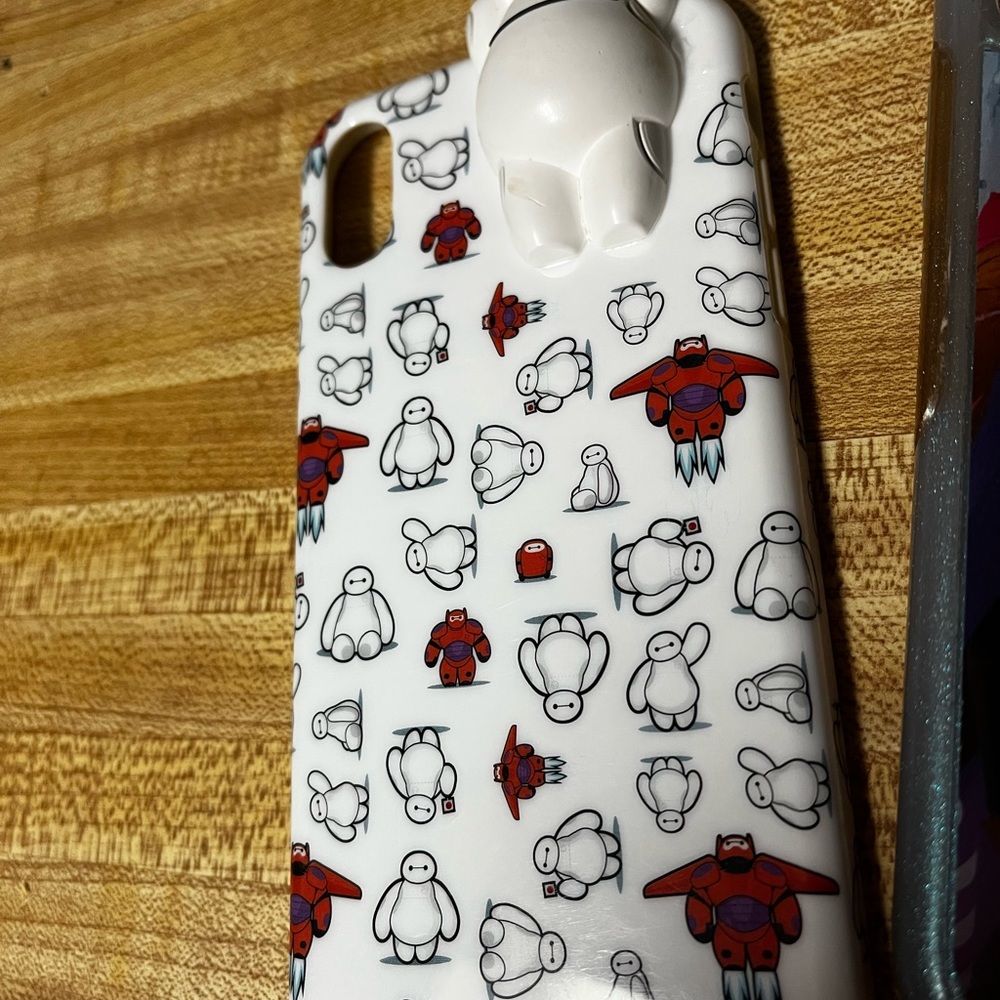 Disney iPhone XS case bundle - Picture 4 of 4